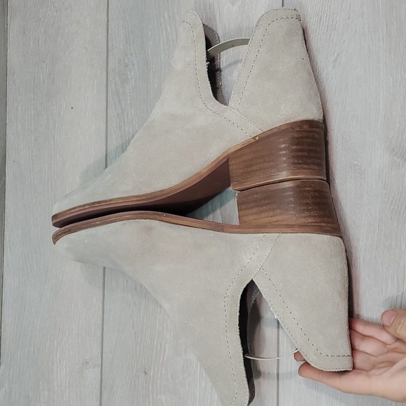 Coconuts By Matisse Women Pronto Ankle Suede Heels boots sz 6M - Picture 8 of 16